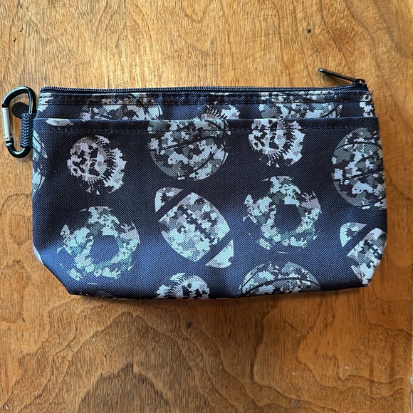 THIRTY-ONE Gifts Clear Clip Pouch - Picture 2 of 3